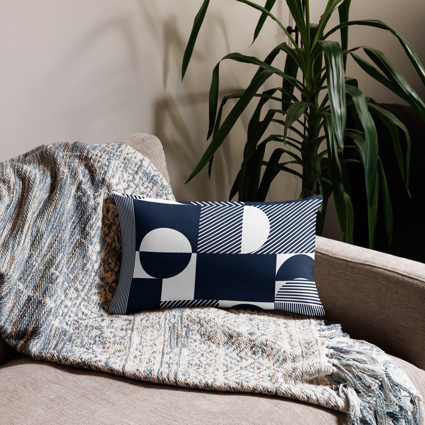 Premium Pillow Black & White